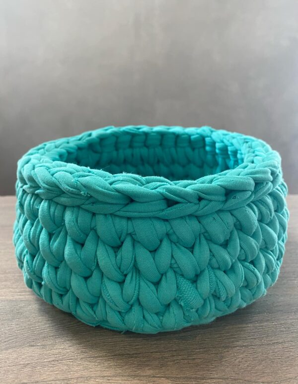 Καλάθι πλεκτό χειροποίητο σε τυρκουάζ - 1
