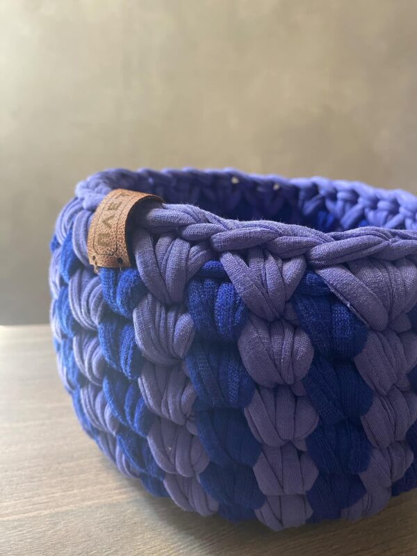 Καλάθι πλεκτό χειροποίητο σε μπλε-μωβ χρώμα - 3