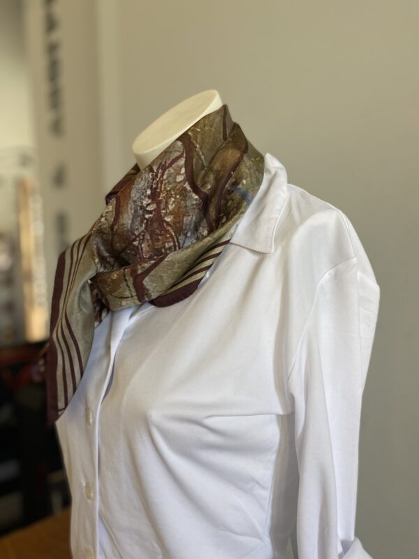 Φουλάρι 100% μετάξι με σχέδιο τοιχογραφίας του μουσείου - Κύμα - 1