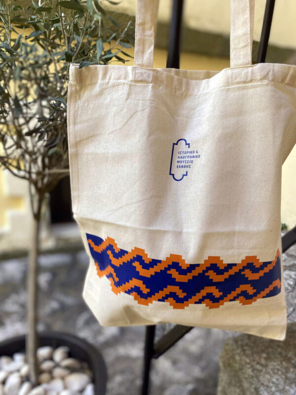 Tote bag με σχέδιο υφαντό (μπλε) - 1