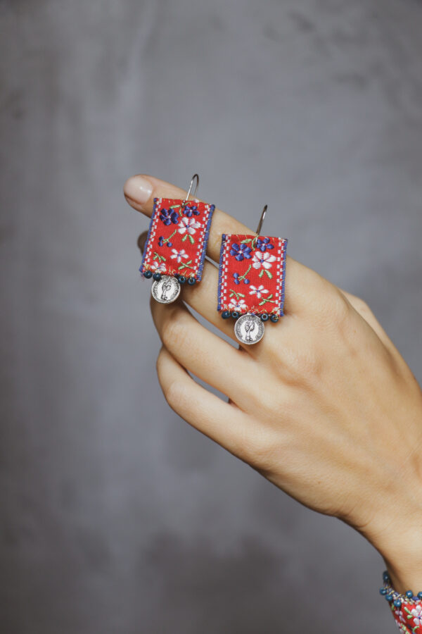 Χειροποίητα σκουλαρίκια εμπνευσμένα από φορεσιά του Έβρου - 1