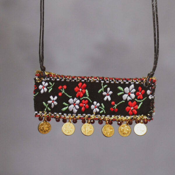 Χειροποίητο κολιέ εμπνευσμένο από φορεσιά του Έβρου