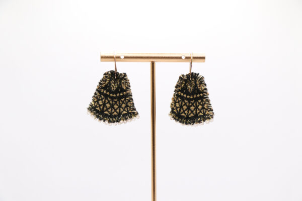 Χειροποίητα σκουλαρίκια εμπνευσμένα από φορεσιά της Θράκης - 1