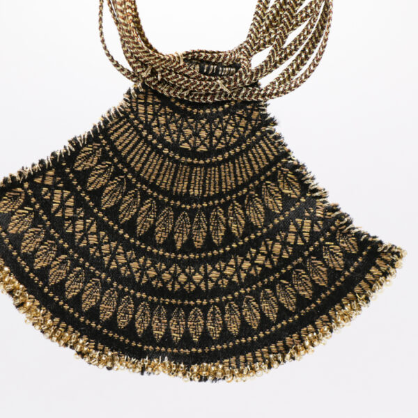 Χειροποίητο κολιέ εμπνευσμένο από φορεσιά της Θράκης