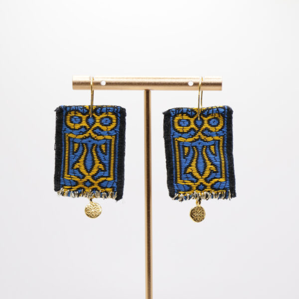 Χειροποίητα σκουλαρίκια εμπνευσμένα από φορεσιά της Θράκης